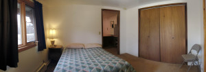 suite-bedroom-w-double-bed